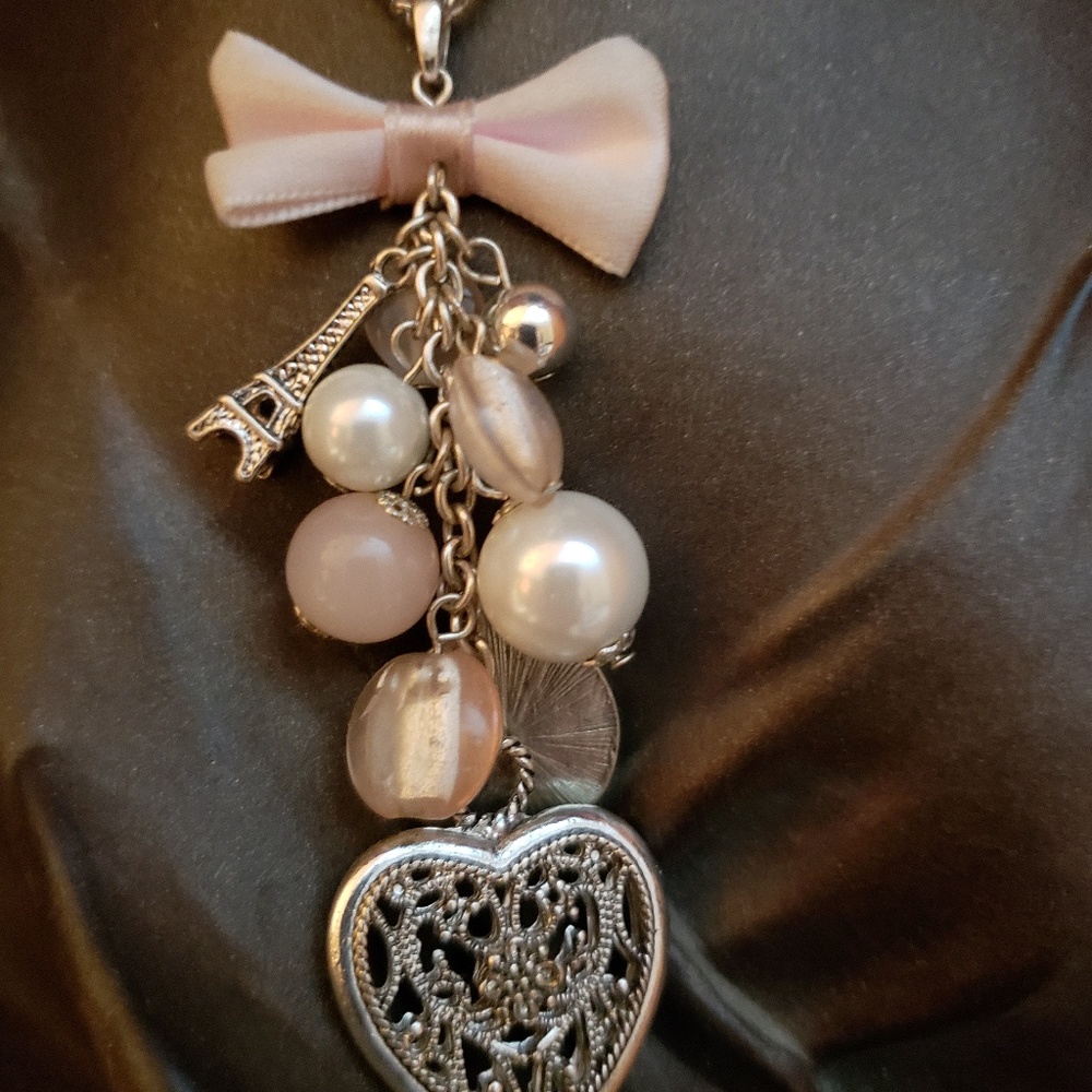 Necklace hearts and bows